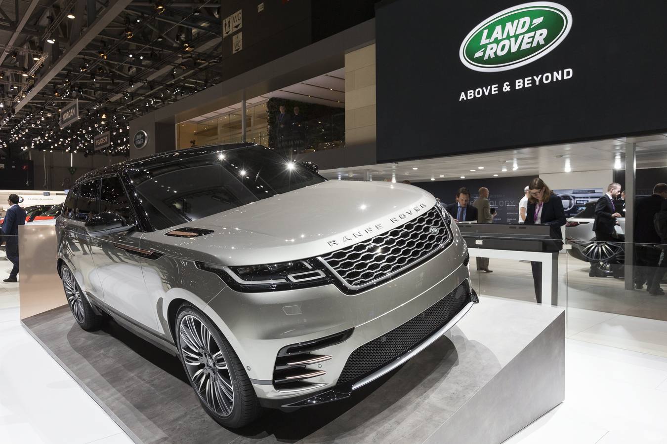 Land Rover Range Rover Velar.