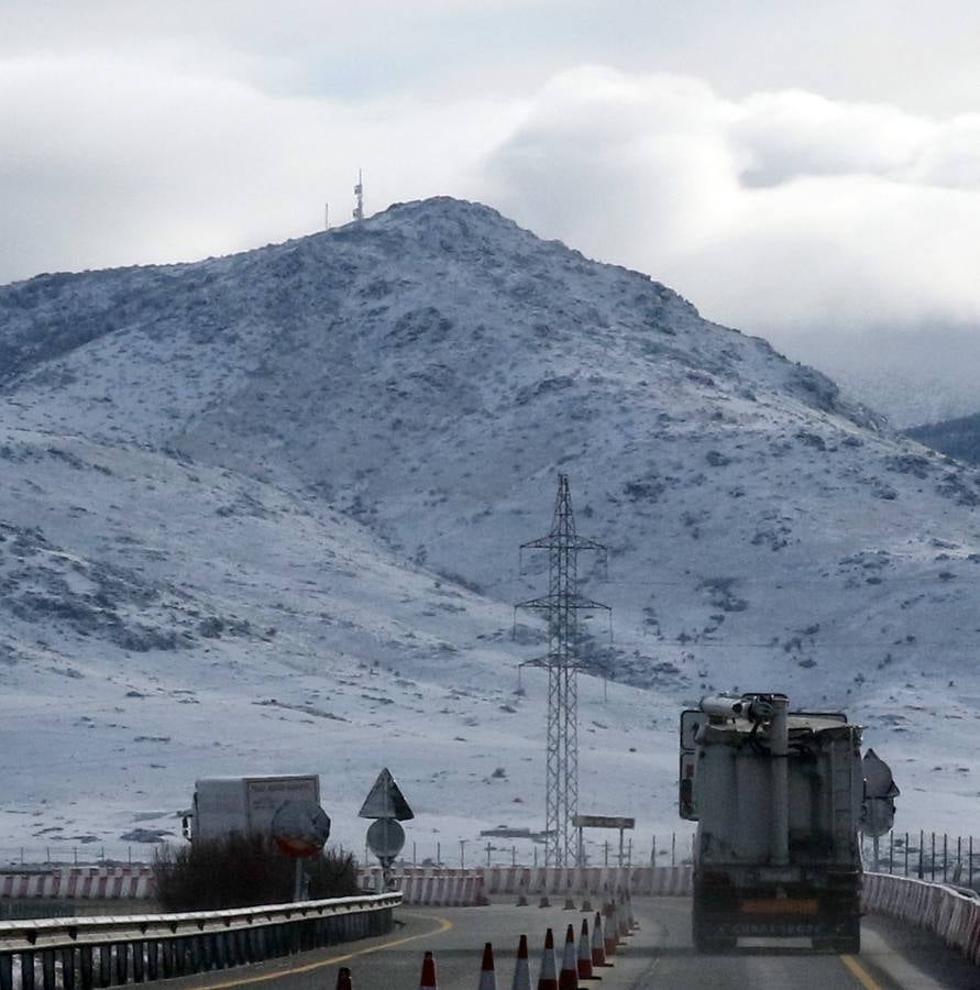 Jornada de frío invernal y nieve en Segovia