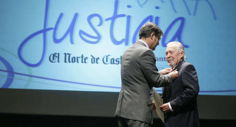 Entrega de la Orden de San Raimundo a Zenón García