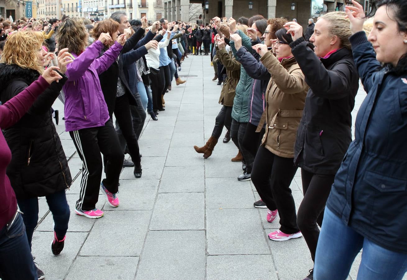 Segovia busca el récord Guinness de personas bailando la jota