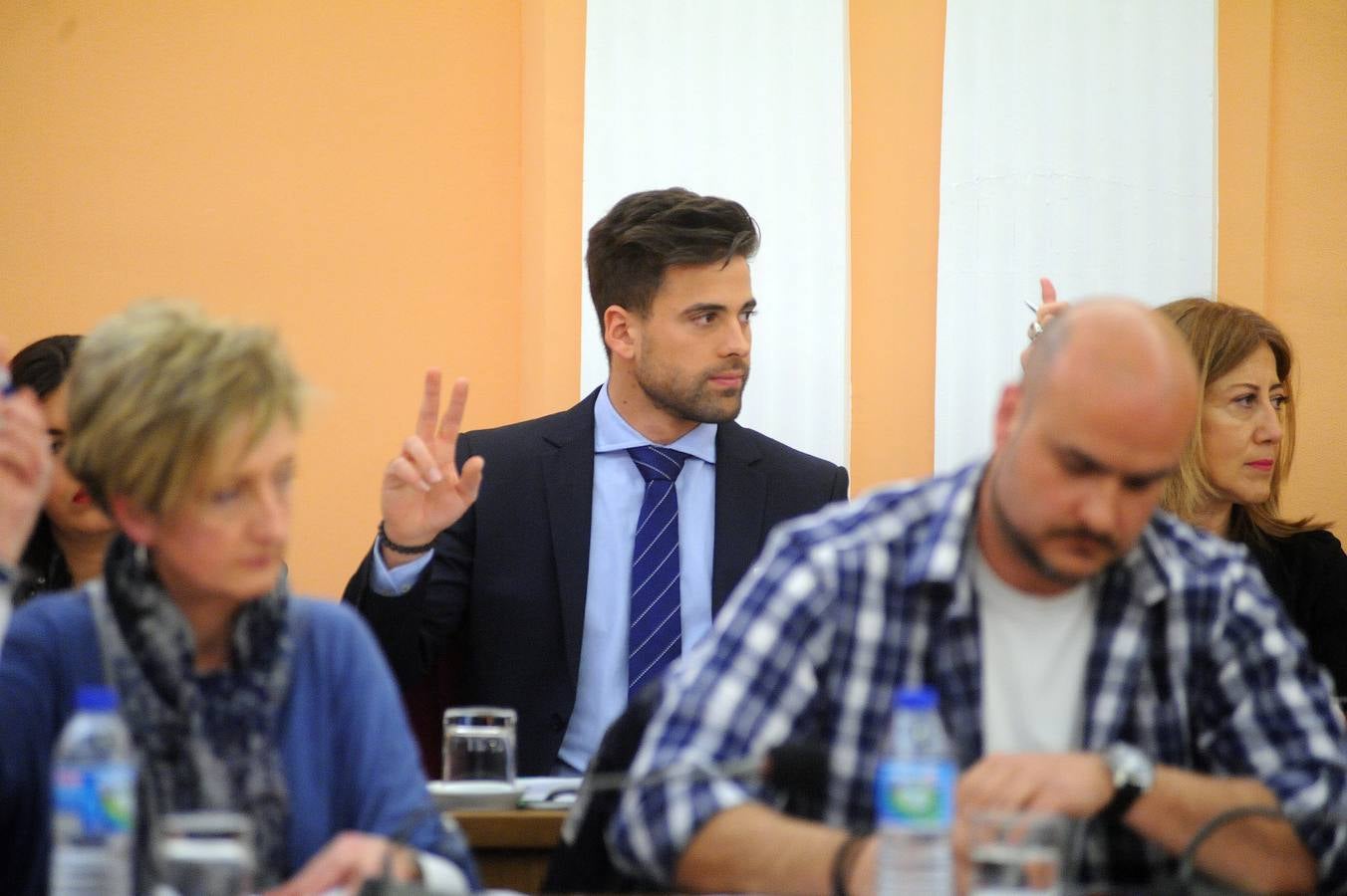 El concejal que participó en Gran Hermano VIP se incorpora al pleno de Medina del Campo