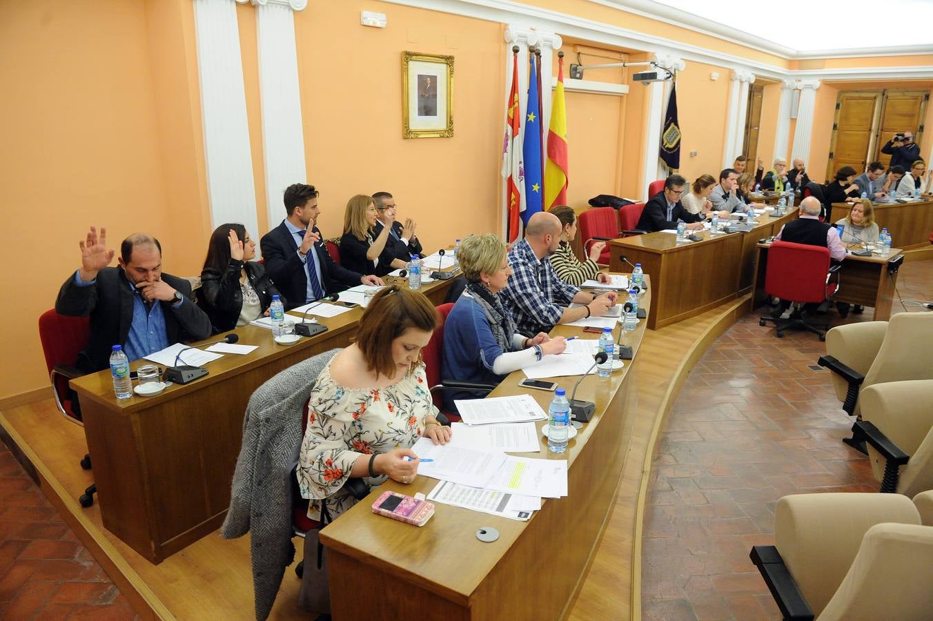 El concejal que participó en Gran Hermano VIP se incorpora al pleno de Medina del Campo