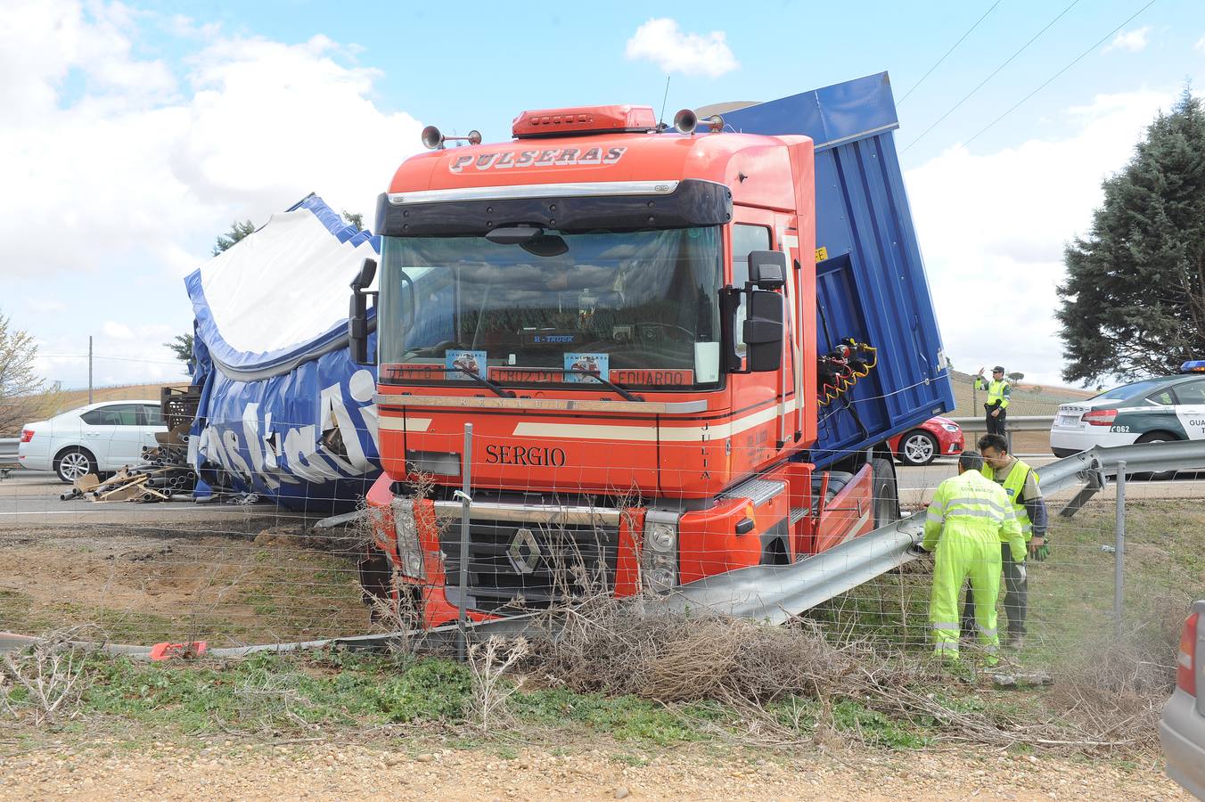 Accidente de tráfico en la A-6, a la altura de la localidad vallisoletana de Rueda