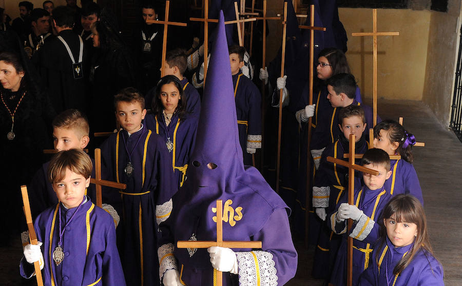 Procesión por la celebración del 450 aniversario de la Archicofradía de las Angustias en Medina