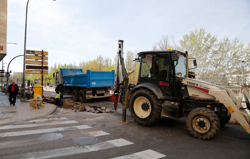 Obras del colector en la avenida Castilla de Palencia