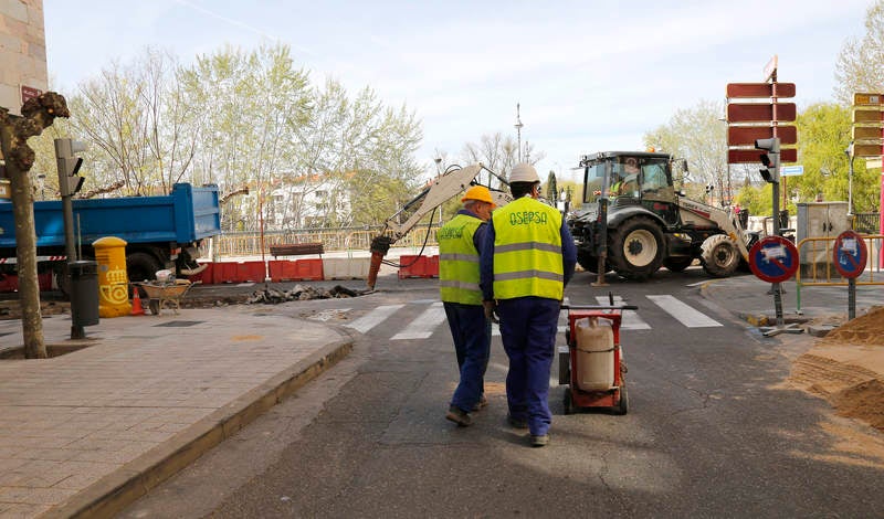 Obras del colector en la avenida Castilla de Palencia