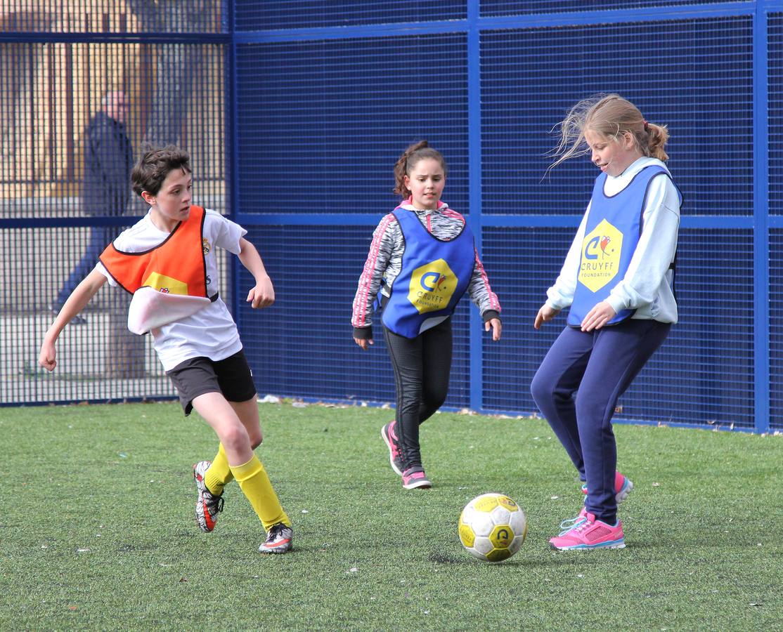 Finales masculinas y femeninas del Torneo Cruyff Court de Palencia