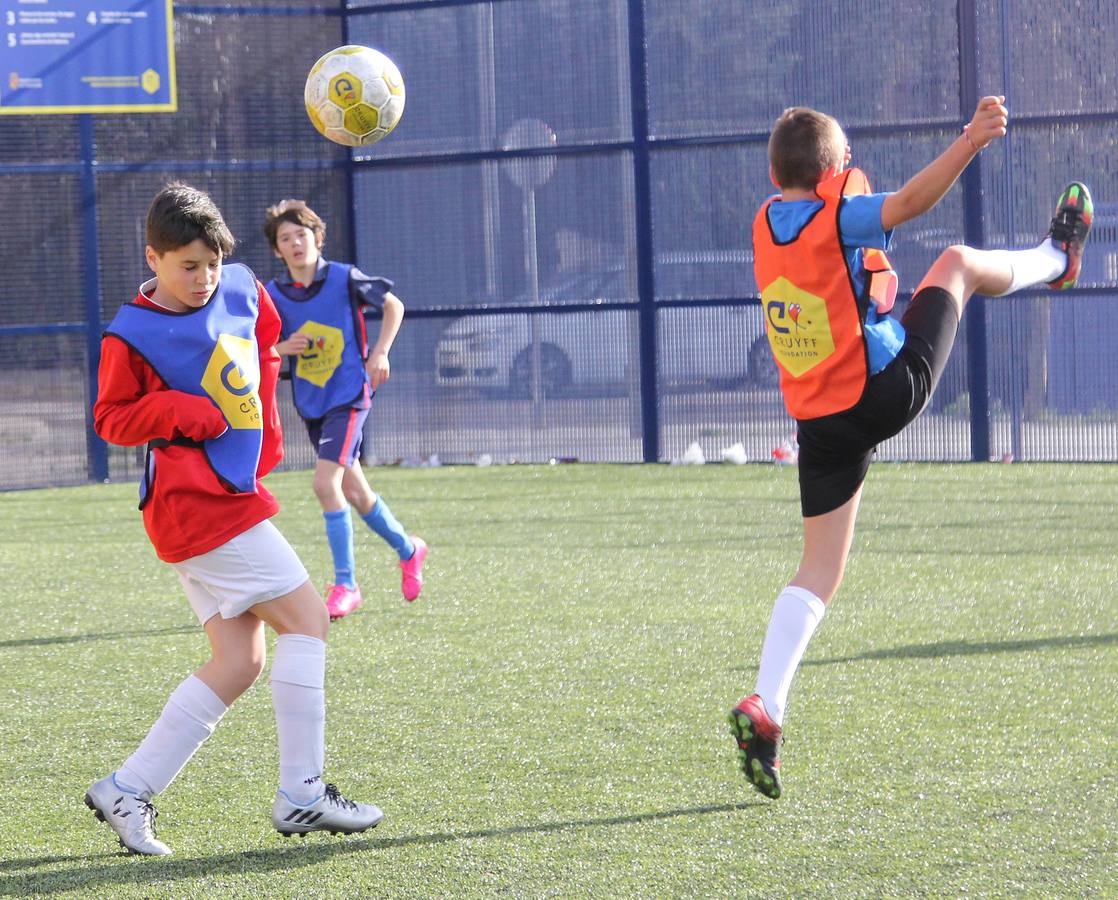 Finales masculinas y femeninas del Torneo Cruyff Court de Palencia