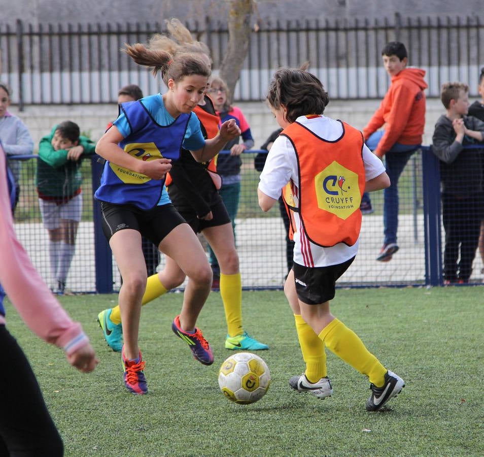 Finales masculinas y femeninas del Torneo Cruyff Court de Palencia