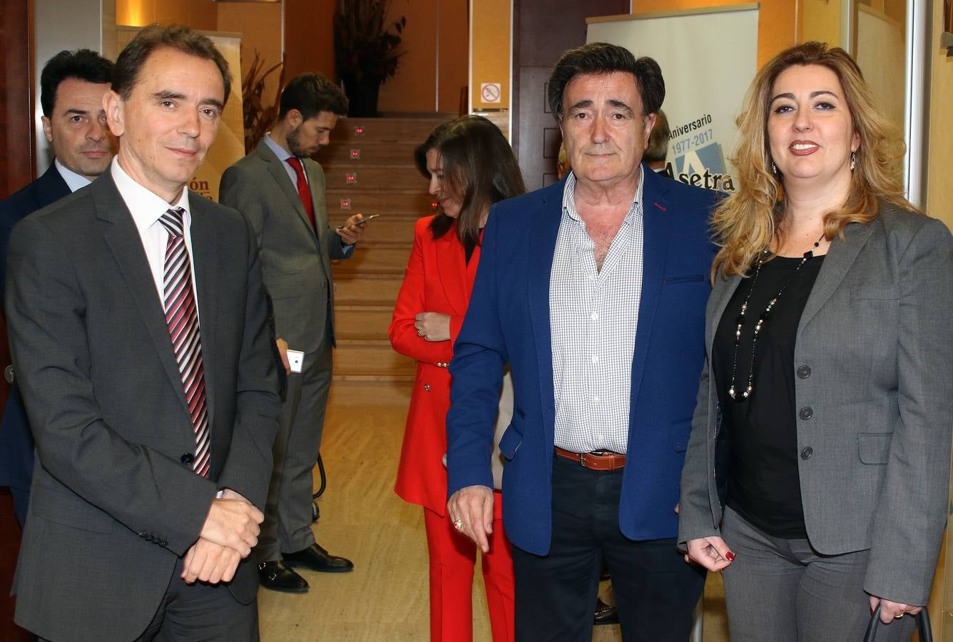 La Agrupación Segoviana de Empresarios del Transporte entrega los Acueductos de Plata