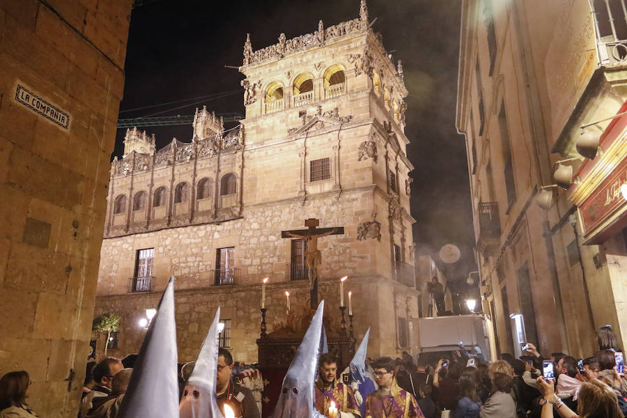 Procesión del Cristo de Los Doctrinos en Salamanca