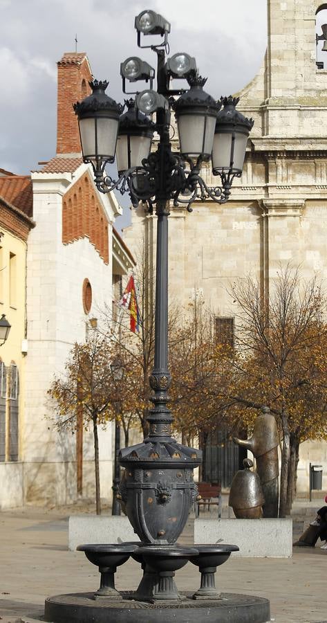 Farola en la plaza de San Pablo.