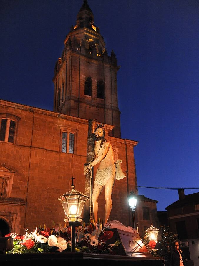 Procesión de la Vera Cruz en Nava del Rey (Valladolid)