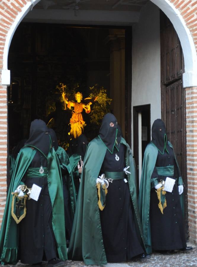 Procesión de la Vera Cruz en Nava del Rey (Valladolid)