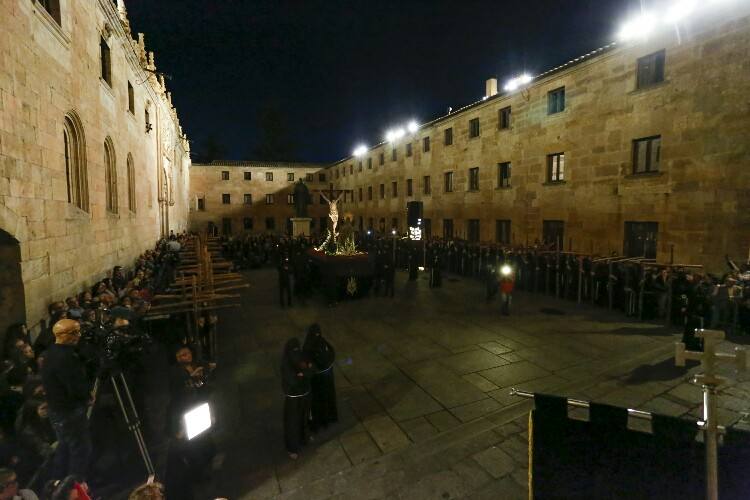 Procesión del Silencio de la Hermandad Universitaria de Salamanca