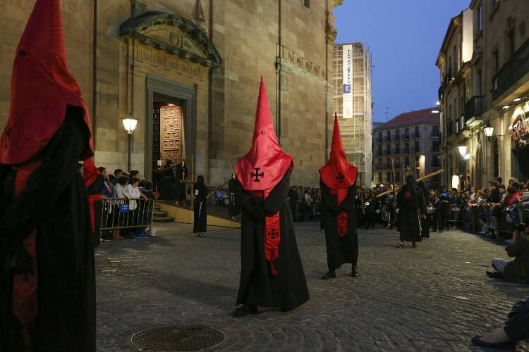 Procesión del Silencio de la Hermandad Universitaria de Salamanca