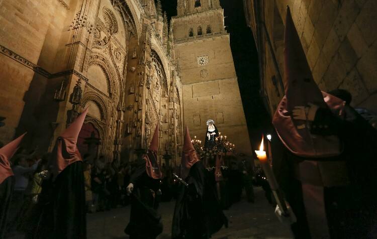 Procesión de Nuestro Padre Jesús Flagelado y Nuestra Señora de las Lágrimas en Salamanca