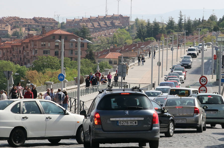 Los turistas llenan Segovia durante el Viernes y el Sábado Santo