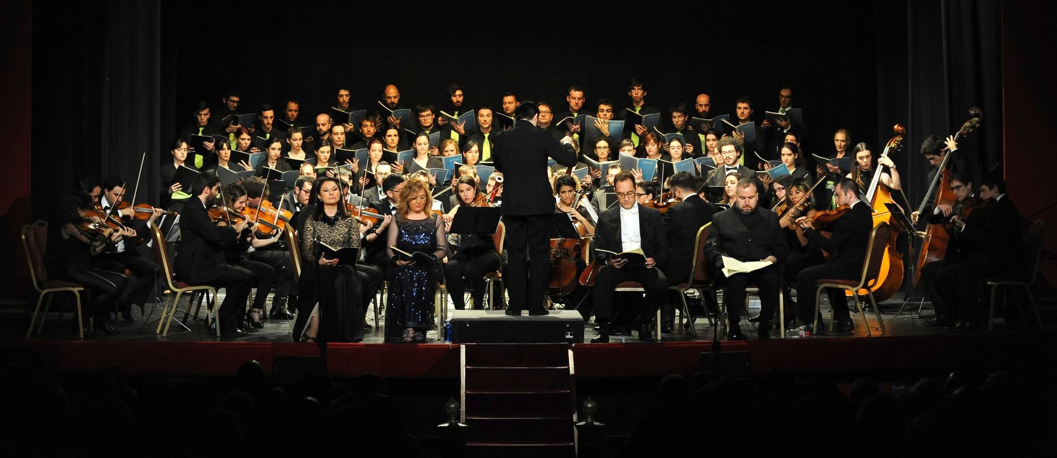 La Orquesta Filarmónica de Valladolid en el &#039;Réquiem en Re menor&#039; de Mozart, en el Teatro Carrión