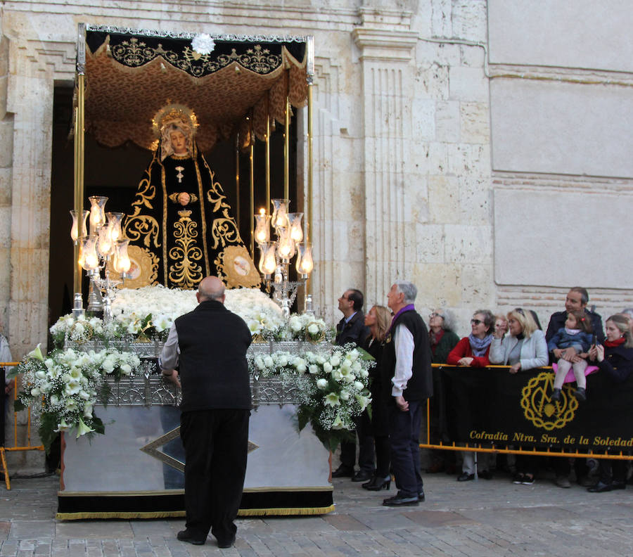 Procesión de la Virgen de la Soledad en Palencia