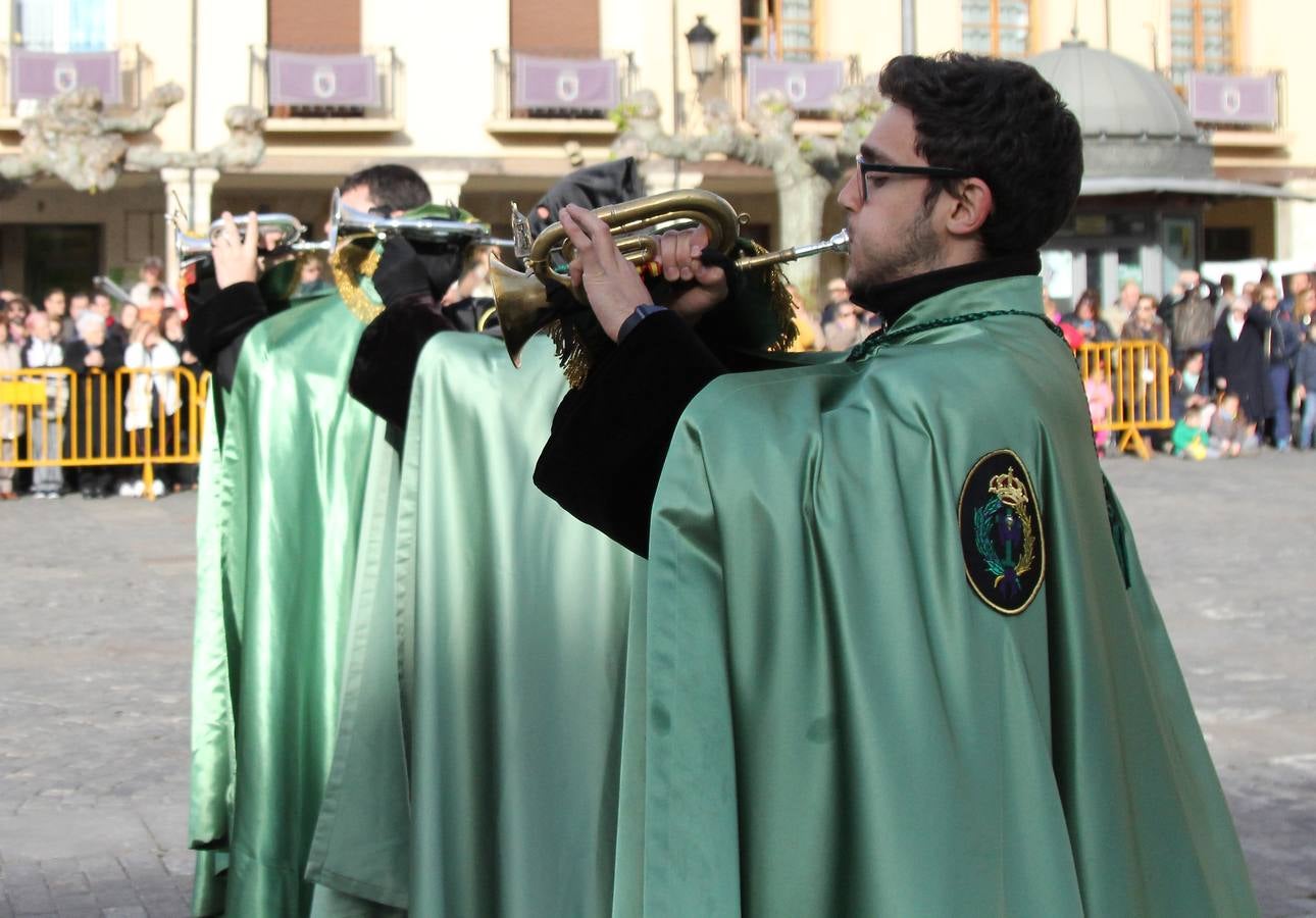 El Rompimineto del Velo pone fin a la Semana Santa palentina