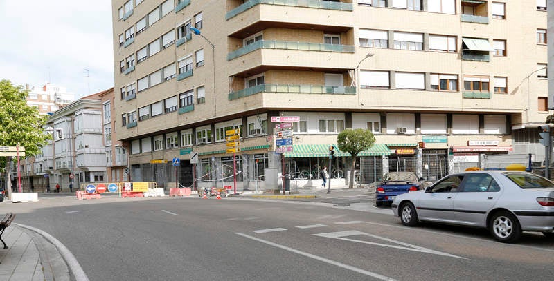 Corte de tráfico en la avenida de Castilla de Palencia por las obras del colector