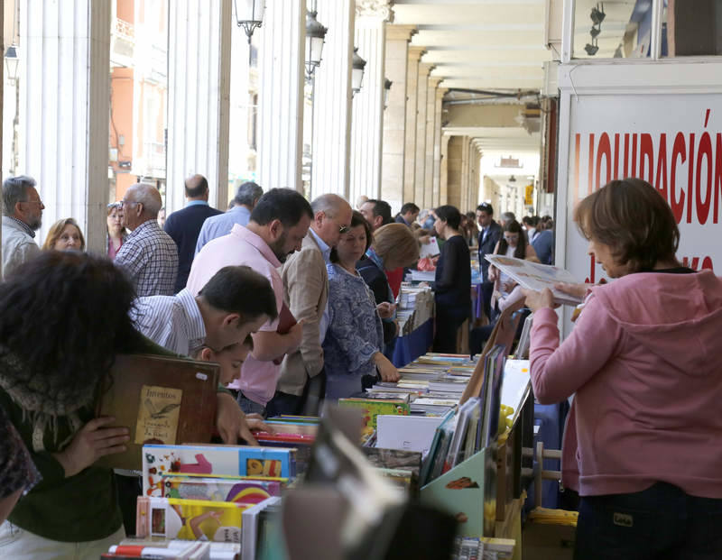 Día del Libro en la Calle Mayor de Palencia