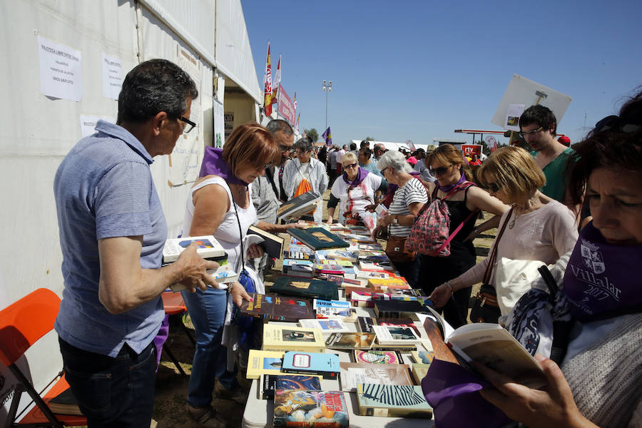 Ambiente en Villalar el Día de Castilla y León