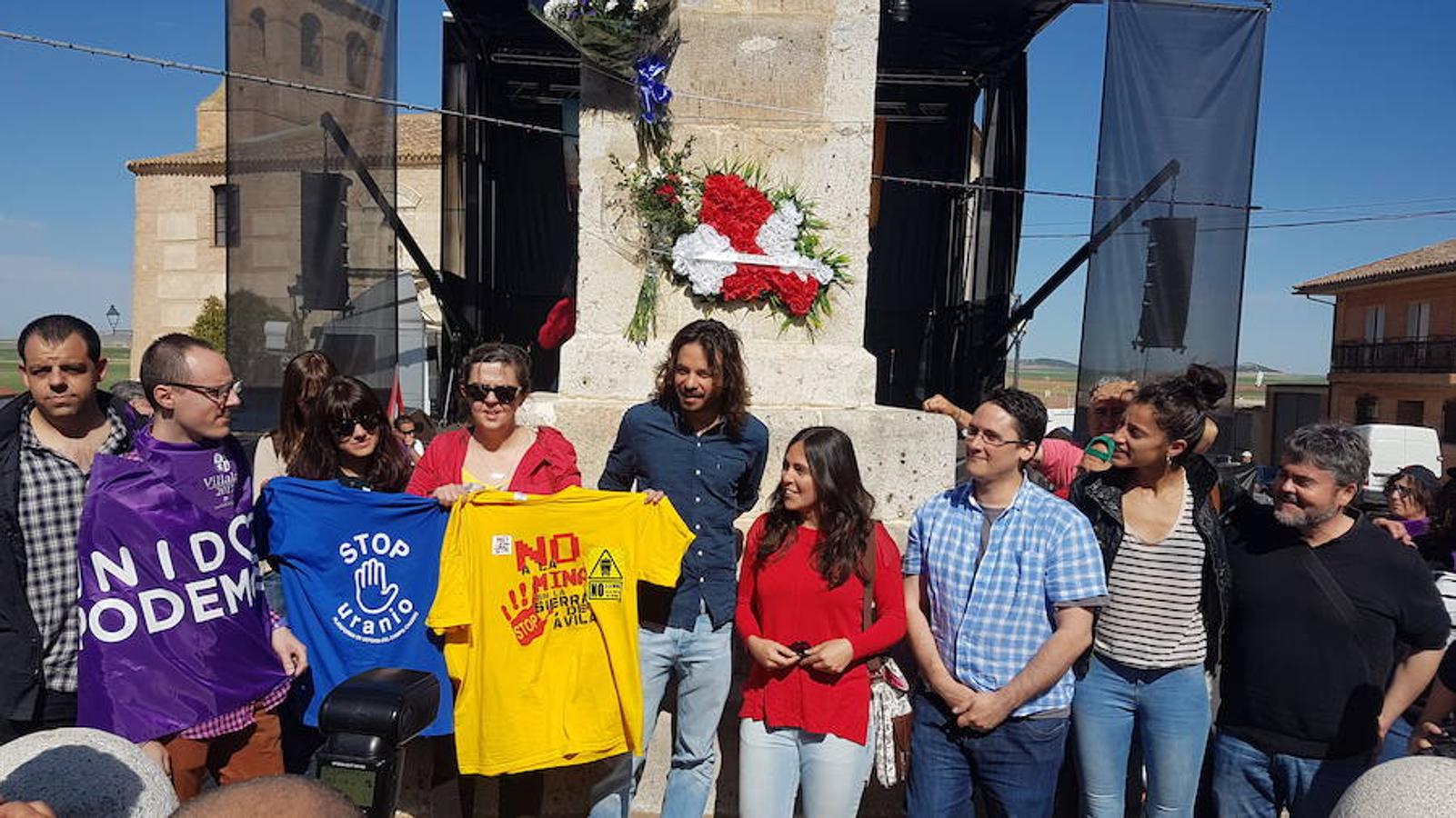 Intervenciones ante el monolito de Villalar de los Comuneros