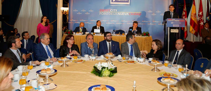 El alcalde de Palencia, Alfonso Polanco, participa en el foro Smart City en el Ritz de Madrid