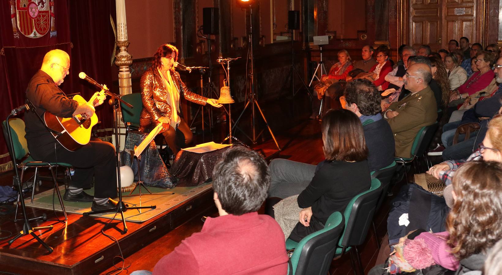 Begoña Olavide y Javier Bergia ponen música a los versos en el Aula de Cultura de El Norte de Castilla