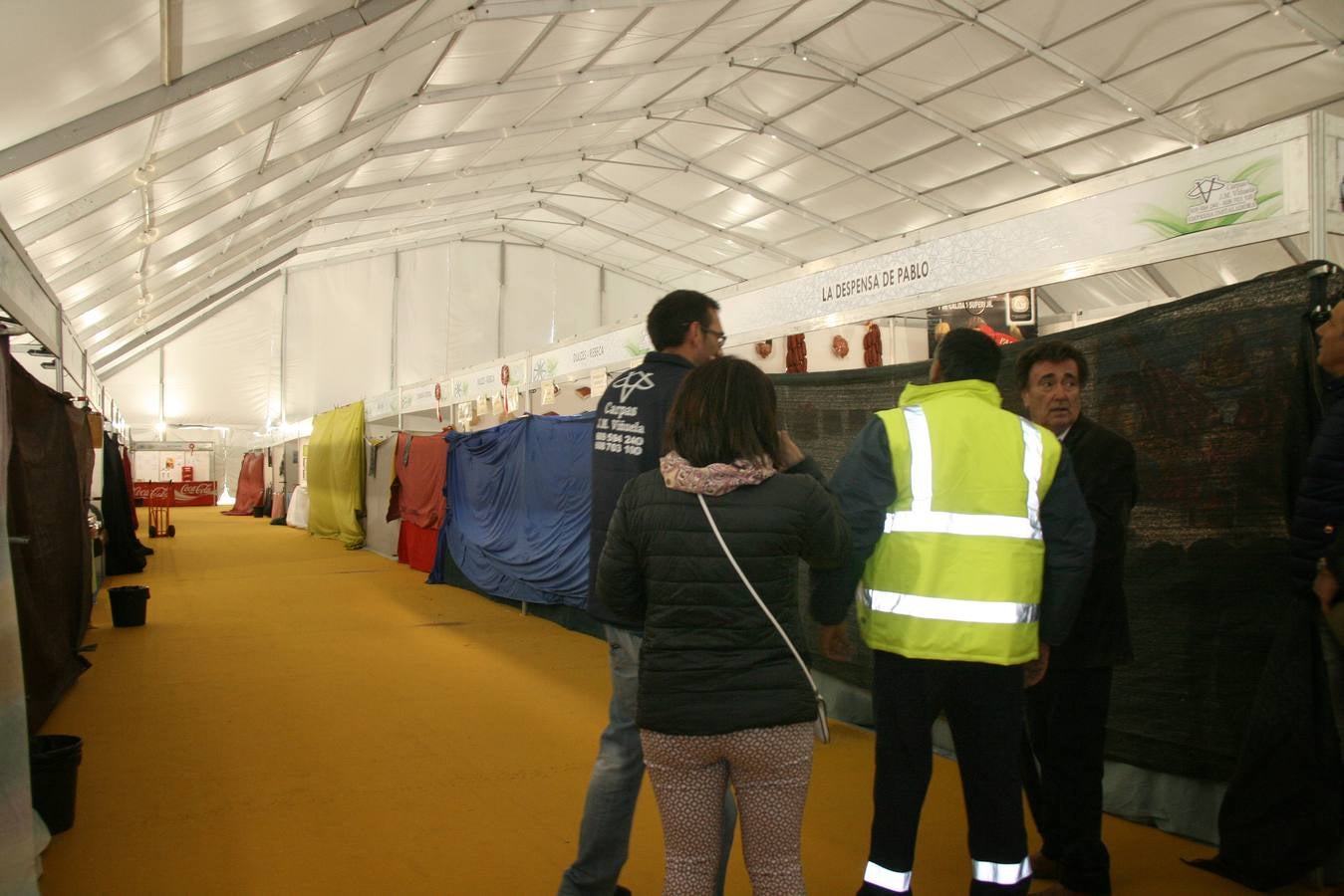 El mal tiempo merma el éxito de la Feria de Cuellar