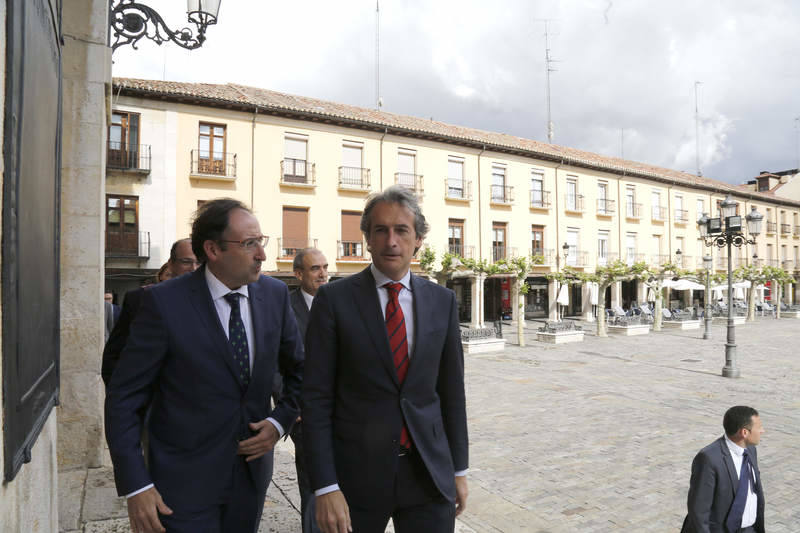 Visita del ministro de Fomento, Íñigo de la Serna, a Palencia