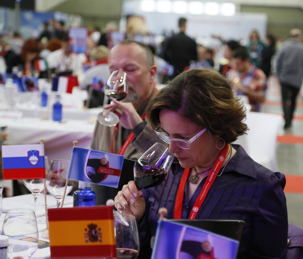 Arrancan en la Feria Internacional de Valladolid las catas a ciegas del Concurso Mundial de Bruselas
