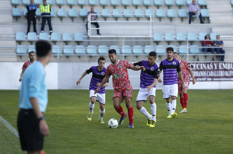 El Deportivo Palencia consuma su descenso ante el Guijuelo