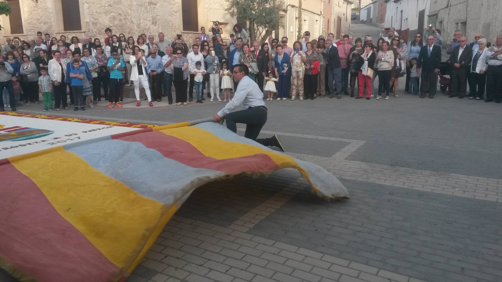 Los vecinos de Castrodeza honran a San Miguel