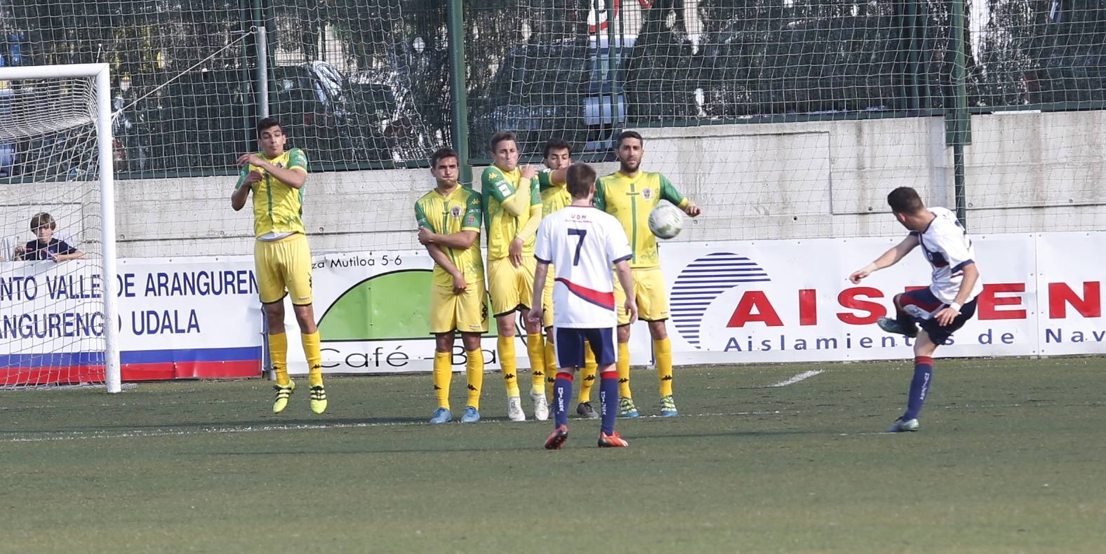 El Deportivo Palencia se mide al Mutilvera sin poder hacer ya nada por su salvación (2-1)