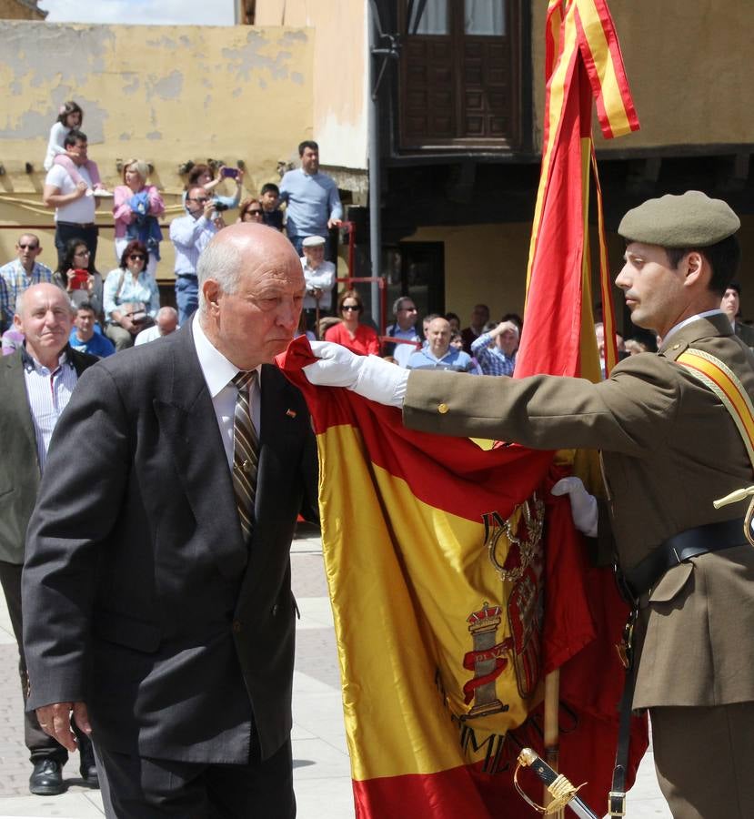 Paredes de Nava rinde honores a las Fuerzas Armadas (2/2)