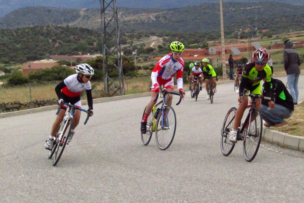 Gran jornada de ciclismo en El Barraco, con el XI Trofeo UCAV para escuelas