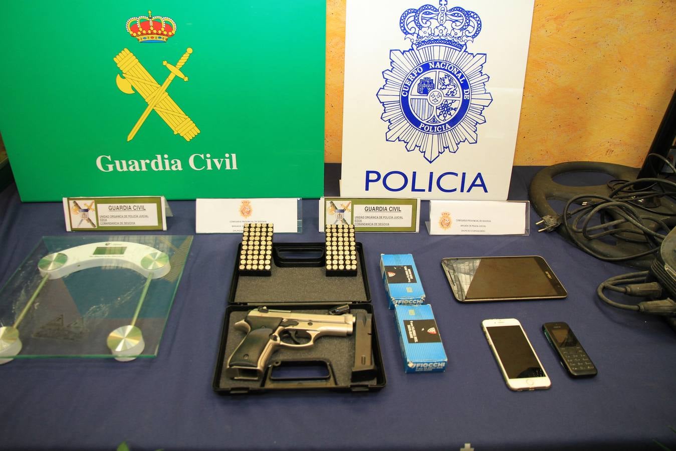 Droga y material incautado en la operación &#039;Oriental-Gupy&#039; en Segovia