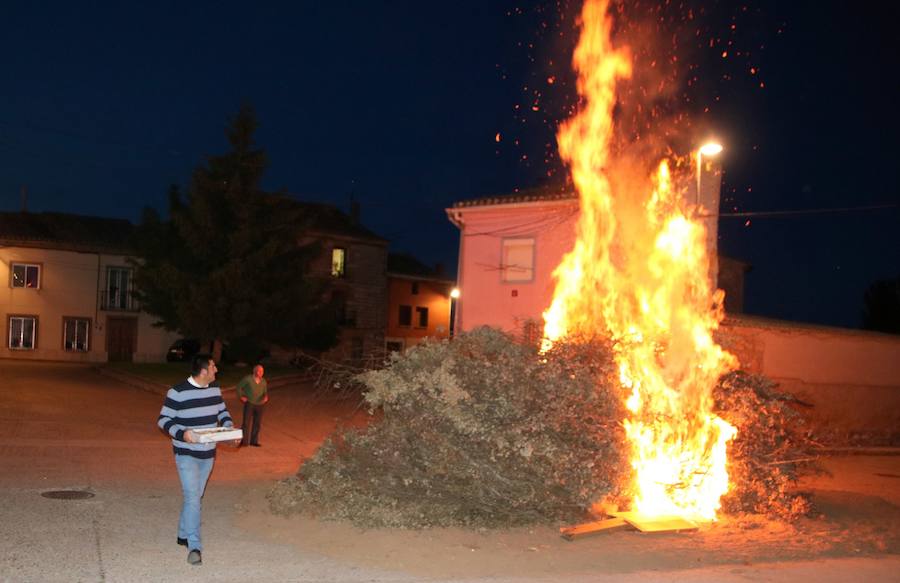 Hoguera y fiestas de San Isidro en Torquemada