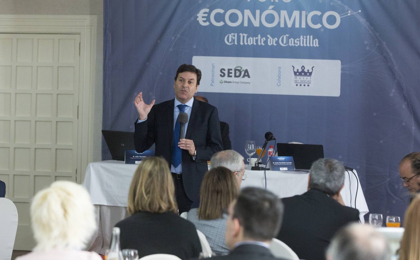 Carlos Fernández Carriedo, en el Foro Económico de El Norte de Castilla de Palencia
