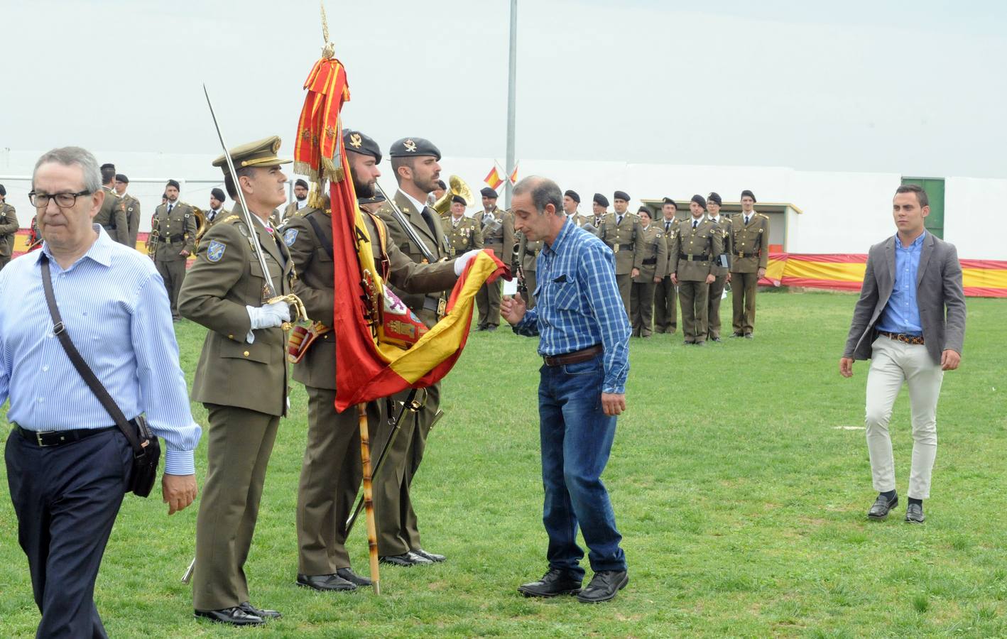 Jura de bandera de civiles en Serrada (Valladolid)