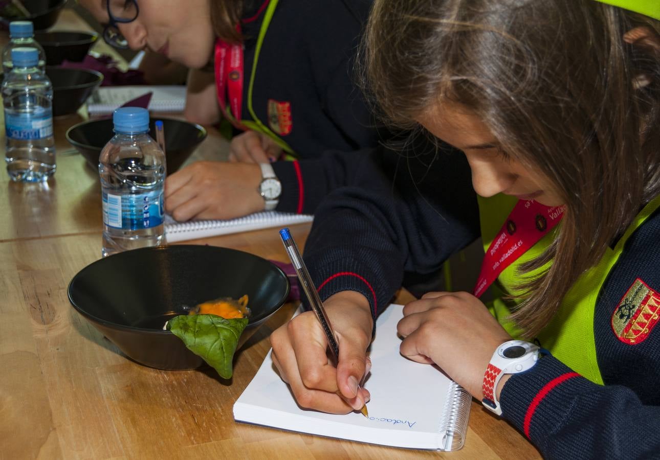 Alumnos del colegio San José ejercen de jurado en el XIX Concurso Provincial de Pinchos de Valladolid