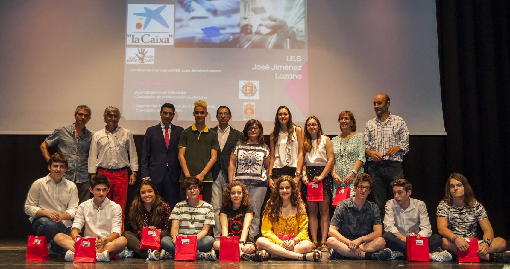El IES José Jiménez Lozano de Valladolid premia los trabajos de investigación de sus alumnos