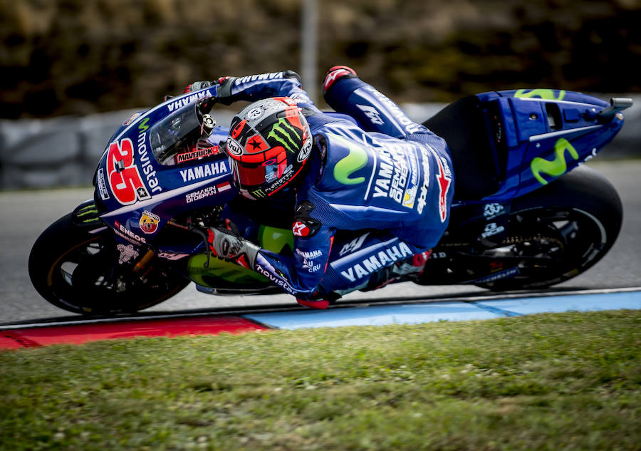 El español Maverick Viñales, al volante de su Yamaha.