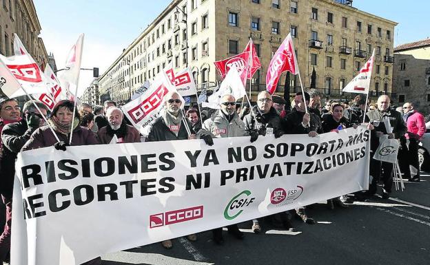 Movilización sindical de los trabajadores del centro penitenciario de Topas en febrero de 2015.