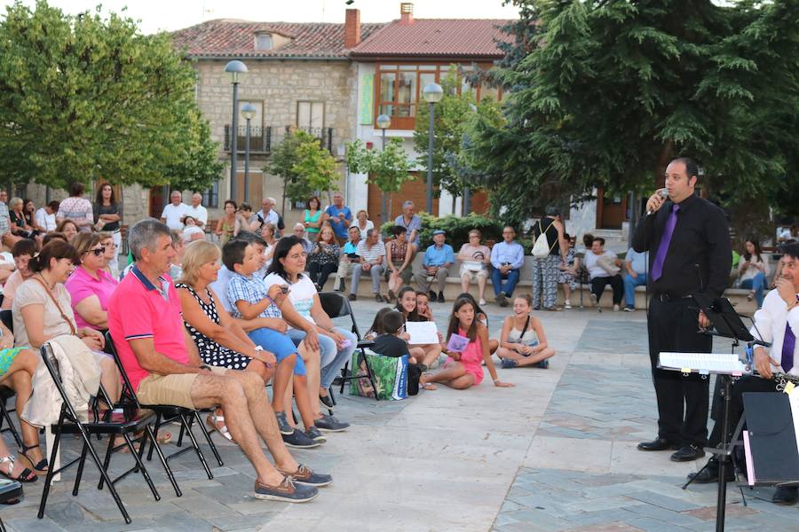 La Banda de Música de la Asociación Cultural Juvenil Baltanasiega rinde homenaje al poeta con una animada velada en Torquemada