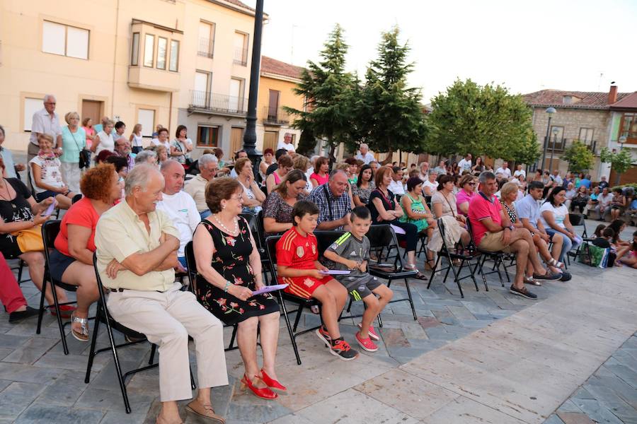 La Banda de Música de la Asociación Cultural Juvenil Baltanasiega rinde homenaje al poeta con una animada velada en Torquemada
