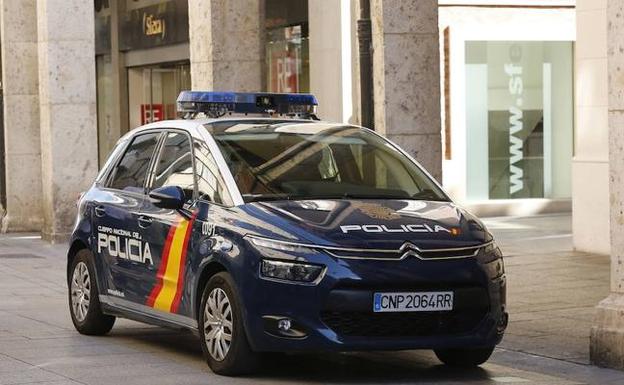 Coche patrulla de la Policía Nacional